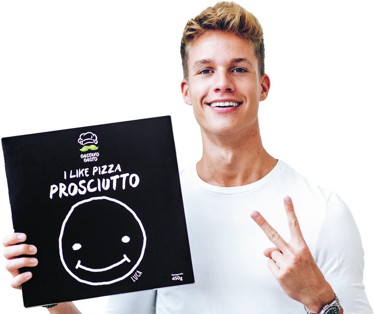 Schwarze Pizza Von Concrafter Luca Gibt Es Bei Rewe Innovative Rezeptur Mit Pflanzlicher Aktivkohle