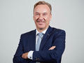 Gerald Vogt (50) übernimmt am 01. Januar 2021 den Vorsitz der Konzernleitung von Rolf Strebel (65), der in Ruhestand geht.