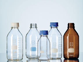 The original: today, the DURAN® GL 45 laboratory glass bottle is standard equipment in laboratories around the world