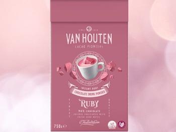 El pionero del cacao Van Houten lanza la primera bebida de chocolate en polvo de color rubí