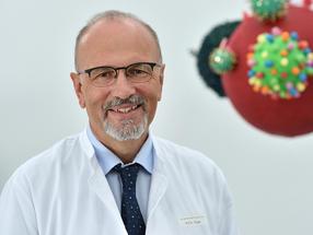 Prof. Dr. med. Michael Bauer