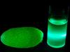 Essbare, fluoreszierende Seidenmarker können gefälschte Medikamente enttarnen