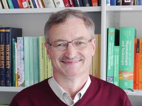 Prof. Dr. Dr. Dieter Schrenk