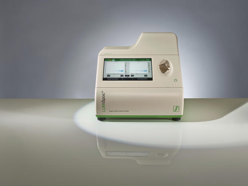 Unprecedented Resolution New Single Particle Optical Counter for